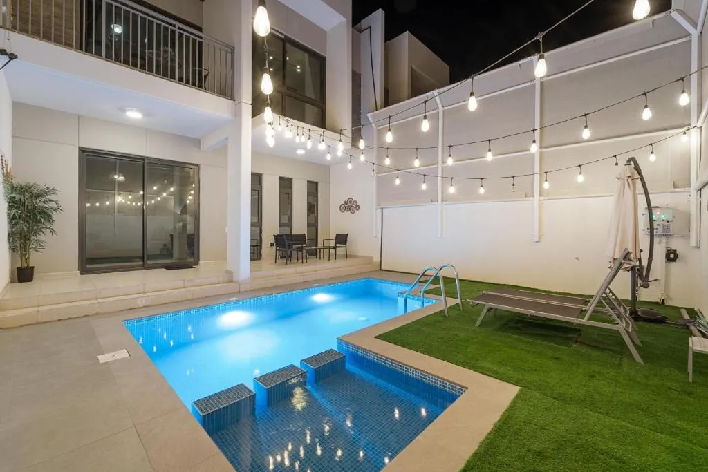 Stunning Private Pool 4 Bedroom House – Damac Hills 2 Dubai Land