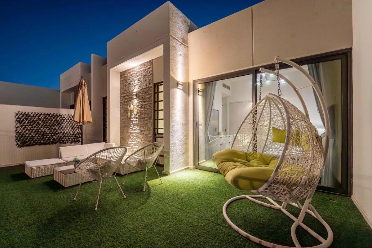 Stunning Private Pool 4 Bedroom House – Damac Hills 2 Dubai Land - 3
