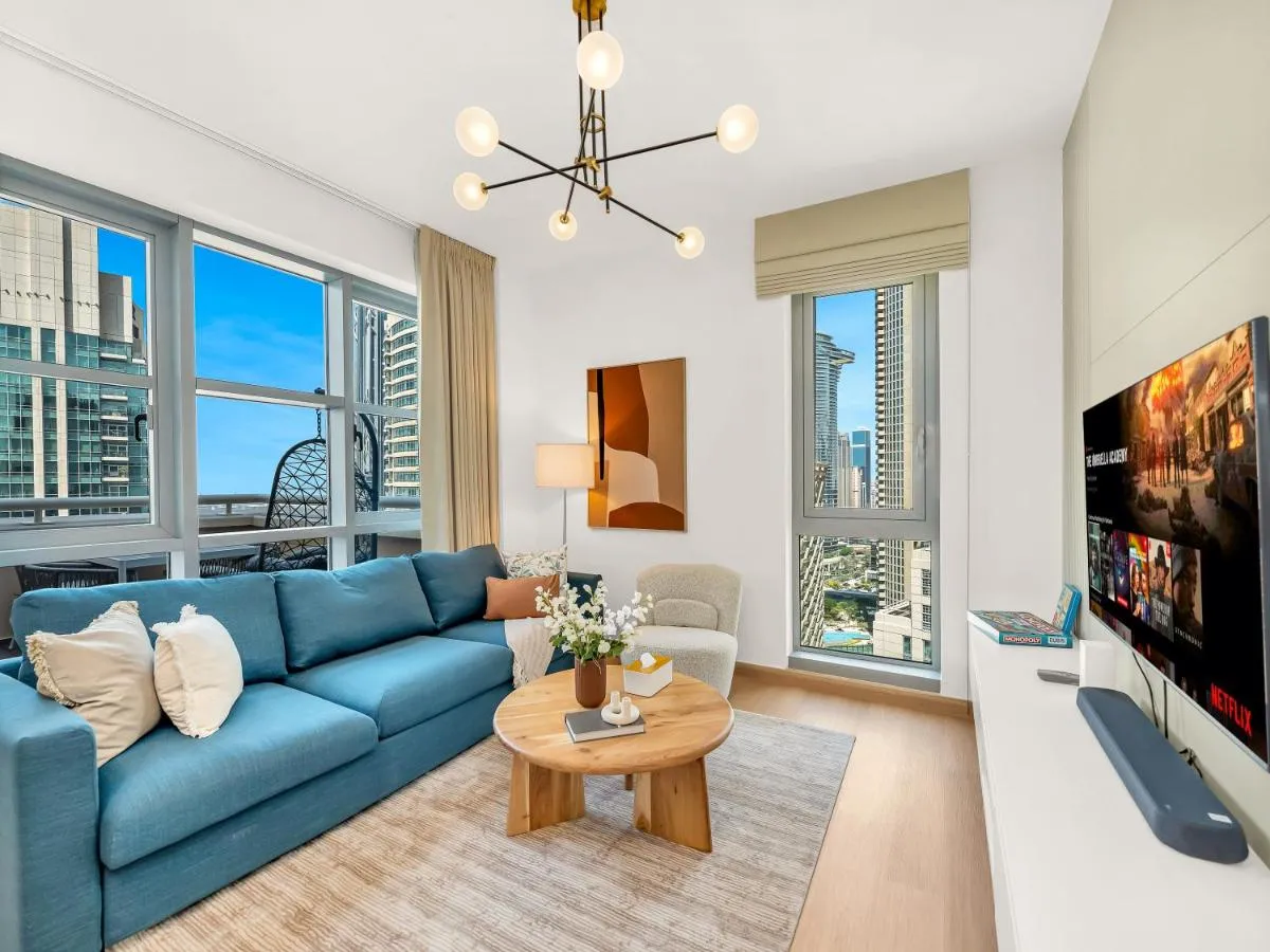 The Skyline Suite Luxury Downtown Retreat - 3