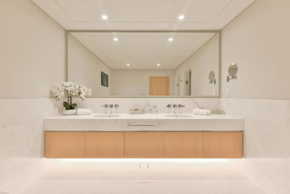 Ultra Luxury Palm Tower with Shared Hotel Facilities - 2
