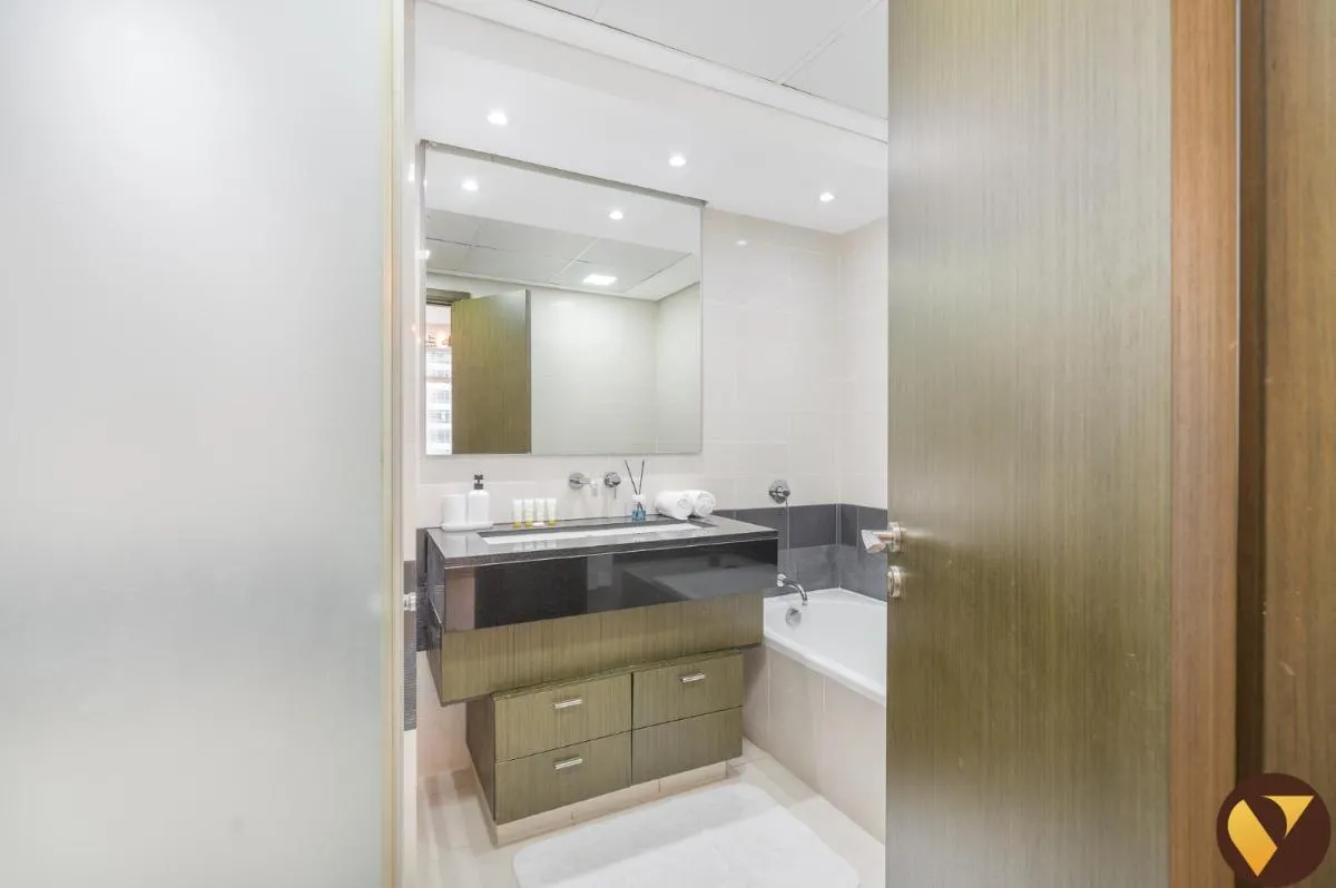 Vogue The Lofts by Emaar – Stunning Burj Khalifa View from the Living Room, Prime Location on Sheikh Mohammed bin Rashid Blvd, Downtown Dubai - 3