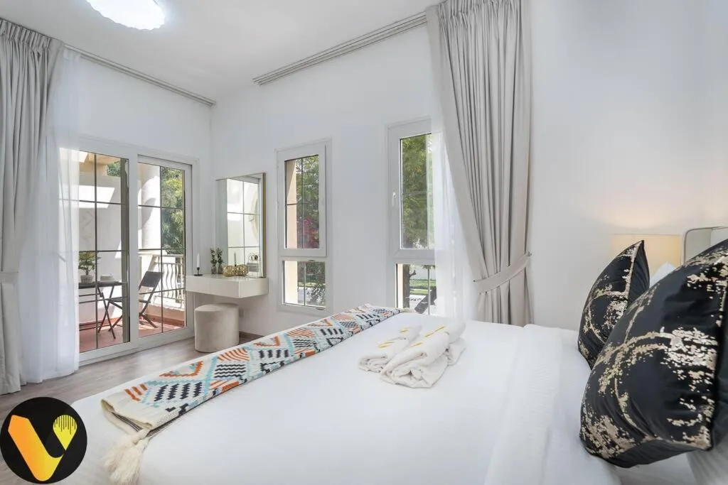 Vogue Villa Near Golf/Ski Dubai/ Ibn Battuta Mall - 2