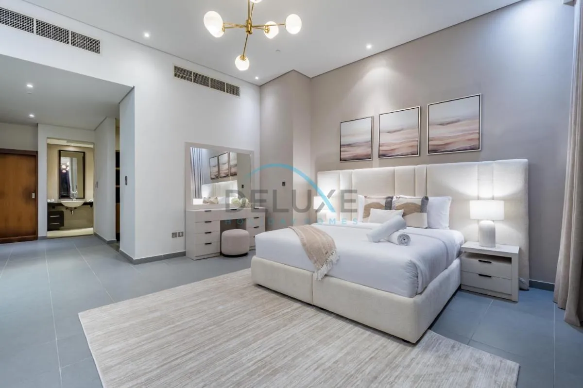 Waterfront 2BR Apartment with Assistant Room in Dream Palm Residence, Palm Jumeirah by Deluxe Holiday Homes - 2