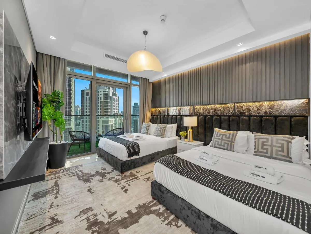 WonderfulStay at Paramount – Highest Infinity Pool – Burj Khalifa View – Brand New Luxury Apartments - 2