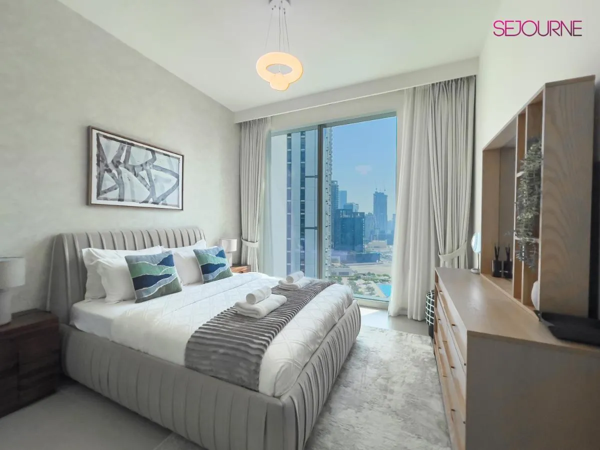 Wonderful 2BR Modernly Forte Tower Downtown - 2