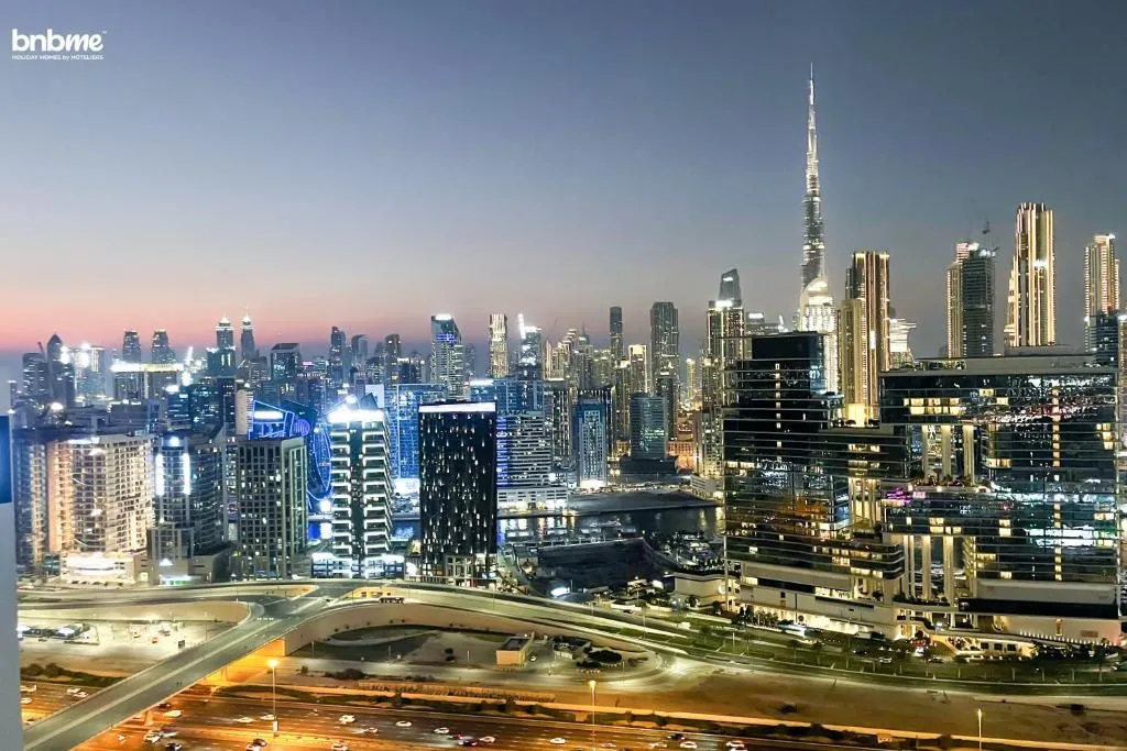 bnbmehomes – DAMAC Towers Paramount