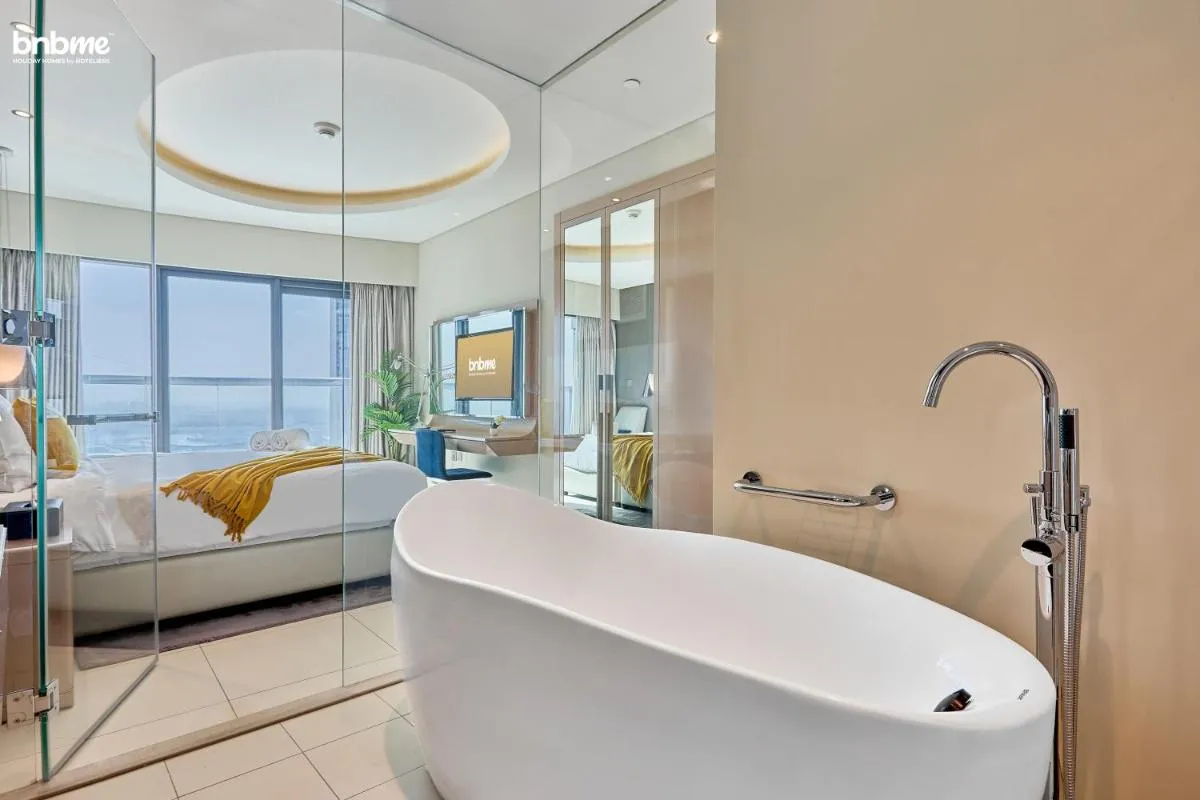 bnbmehomes – DAMAC Towers Paramount - 3