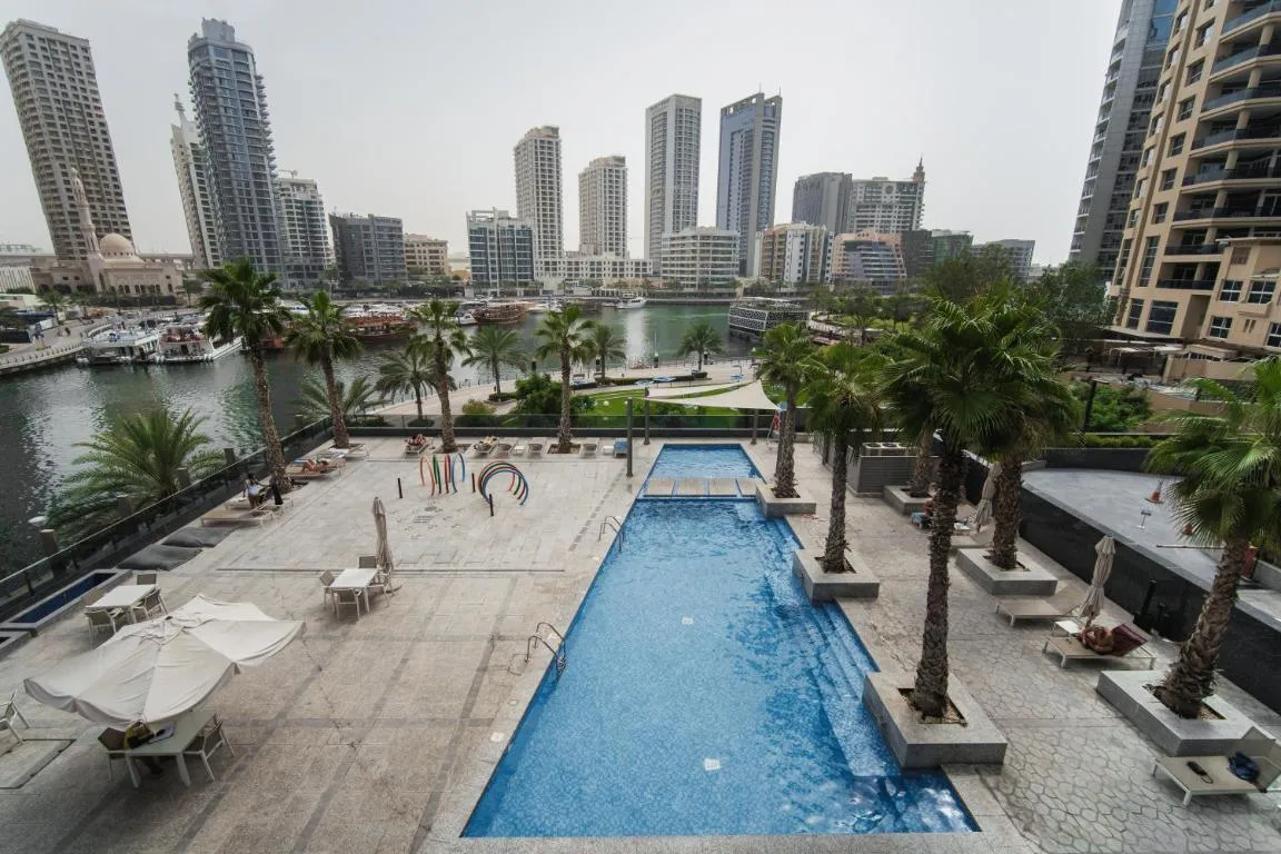 izzzi – One Bedroom Apartment, Sparkle Tower