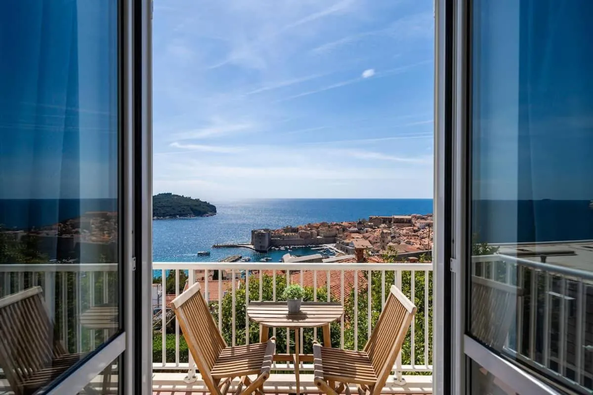 Image 3 of Chill Out – Old Town & Seaview Apartments