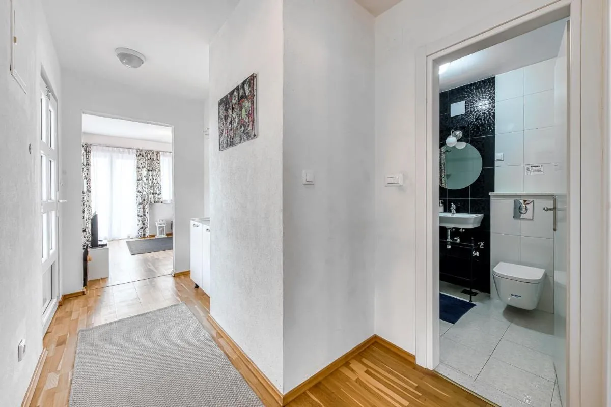 Image 2 of City center Apartments Niva