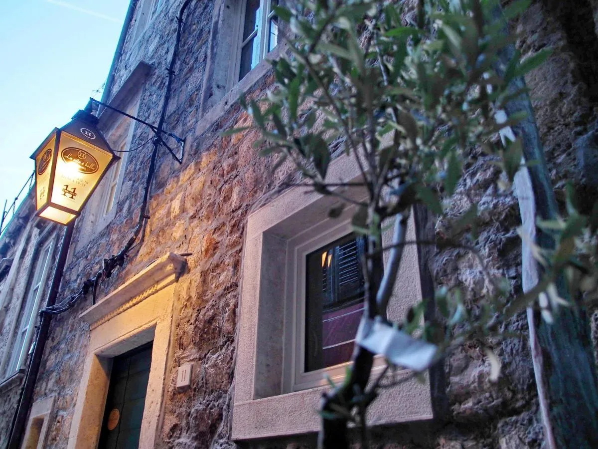 Image 3 of La Vita e Bella II