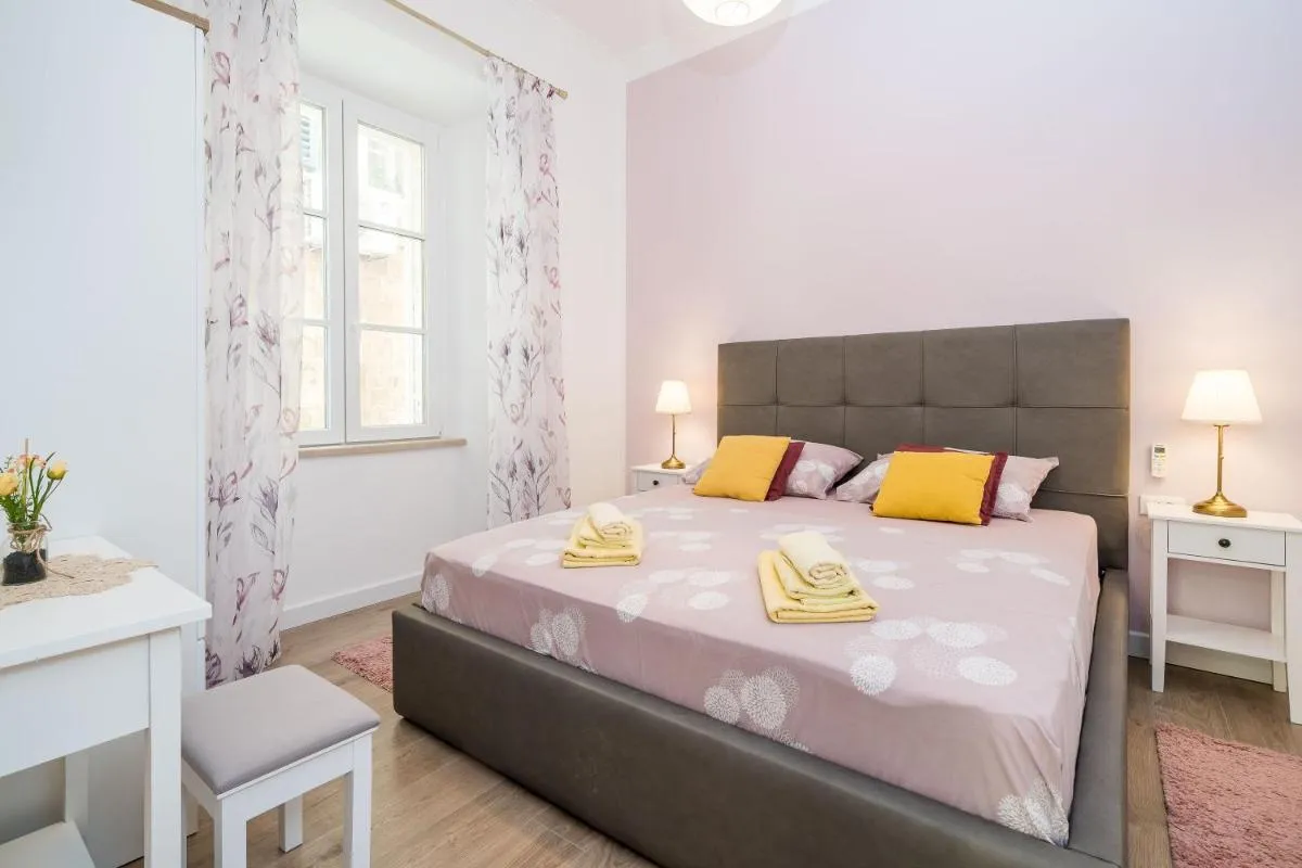 Image 1 of Old Town Top Spot Apartments