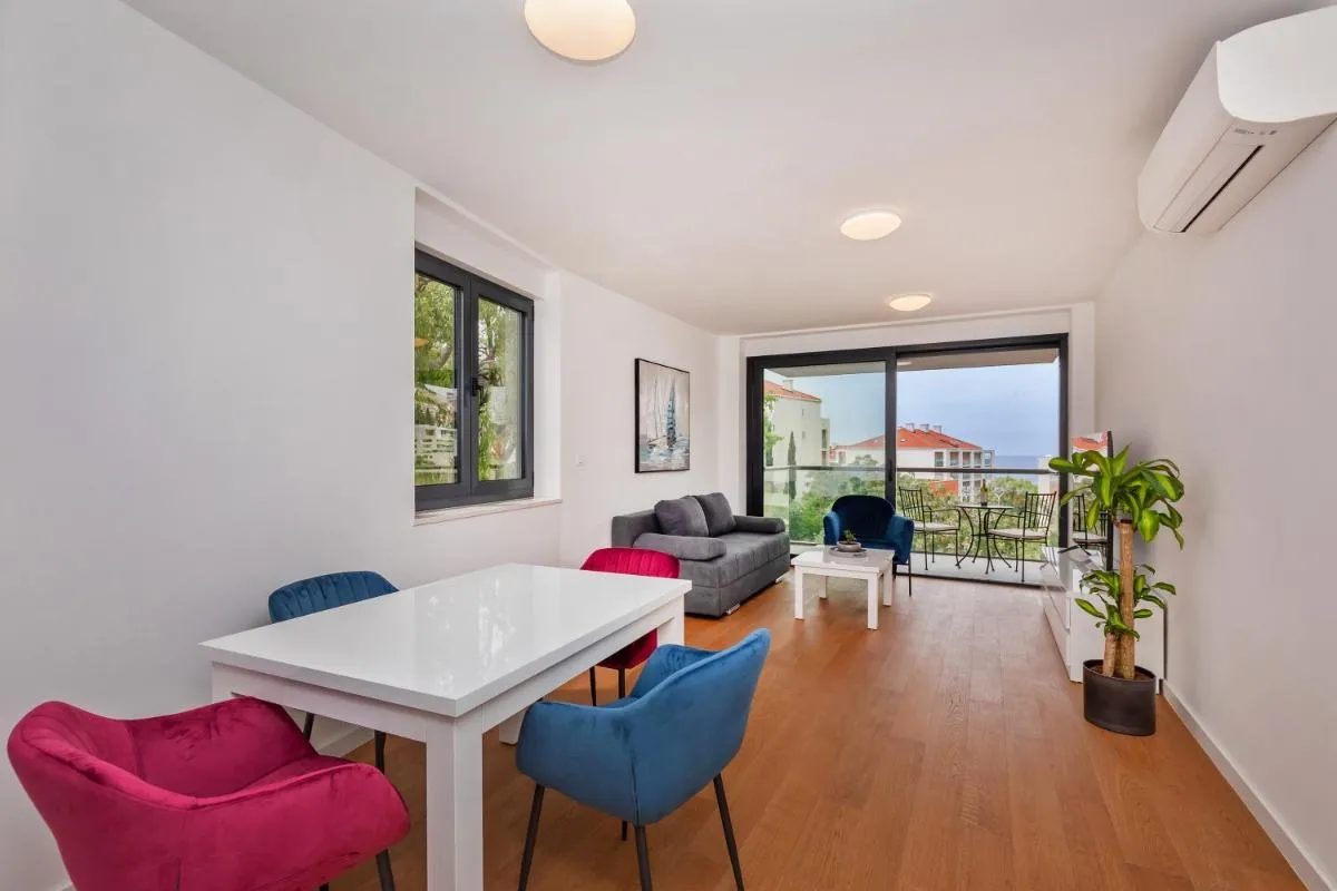 Image 3 of Apartment Adrienne