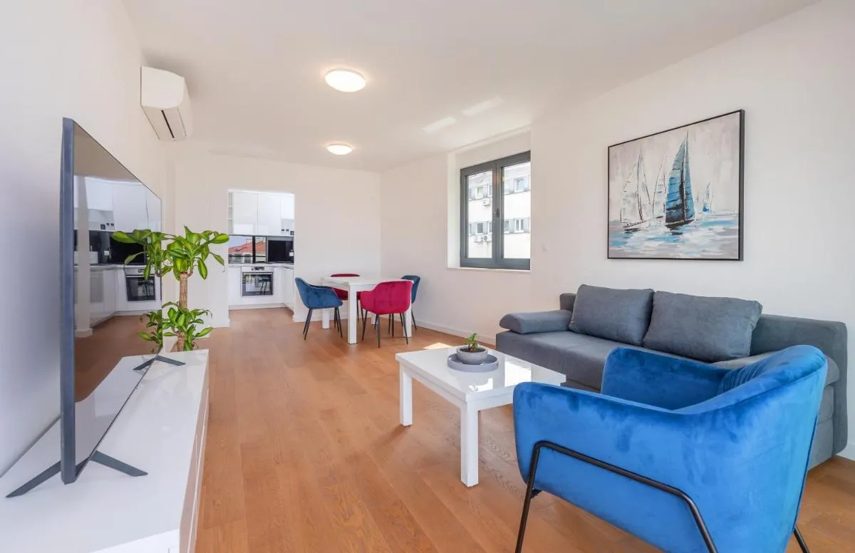 Image 4 of Apartment Adrienne