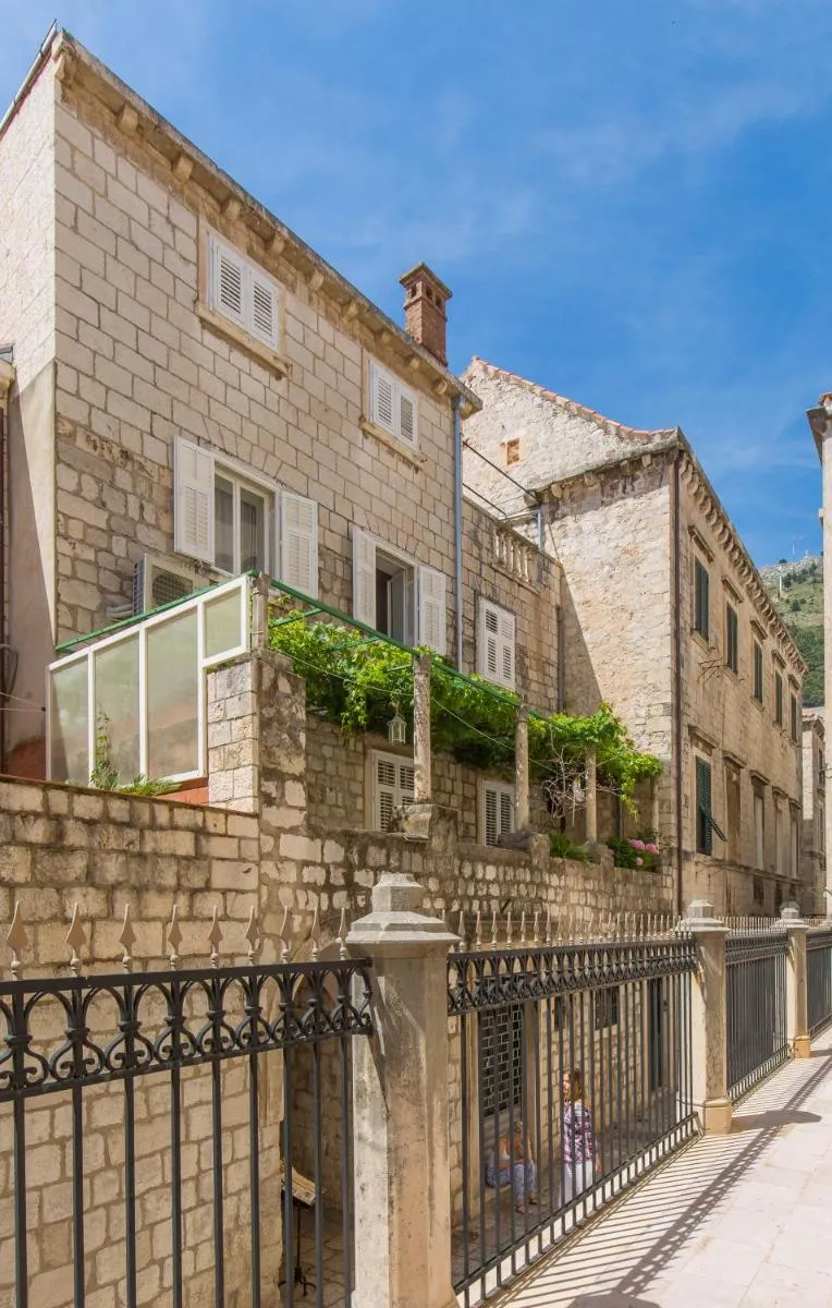 Image 5 of Apartment Dox