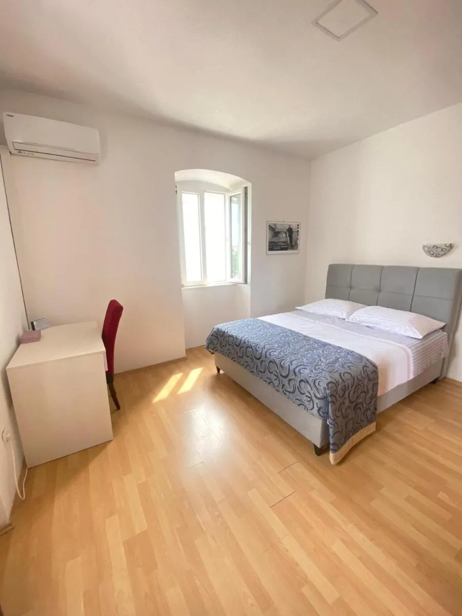 Image 6 of Apartment Jo