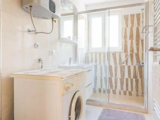 Image 2 of Apartment Luce Royal – One Bedroom Apartment with Balcony and Sea View