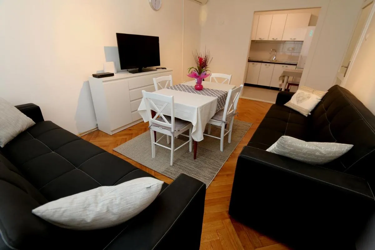 Image 3 of Apartment Mira Lapad