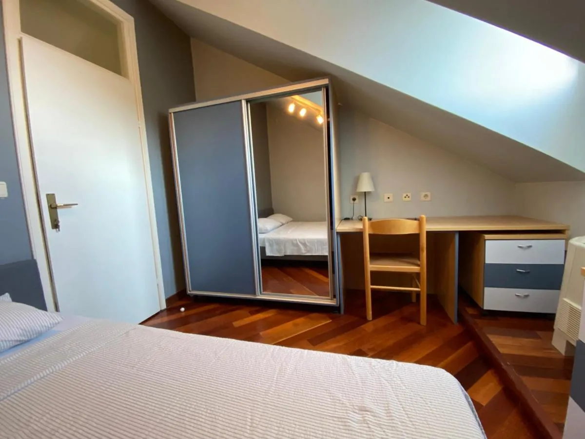 Image 1 of Apartment Red Keep