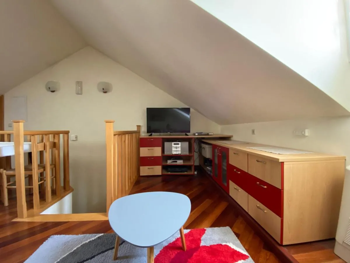 Image 3 of Apartment Red Keep