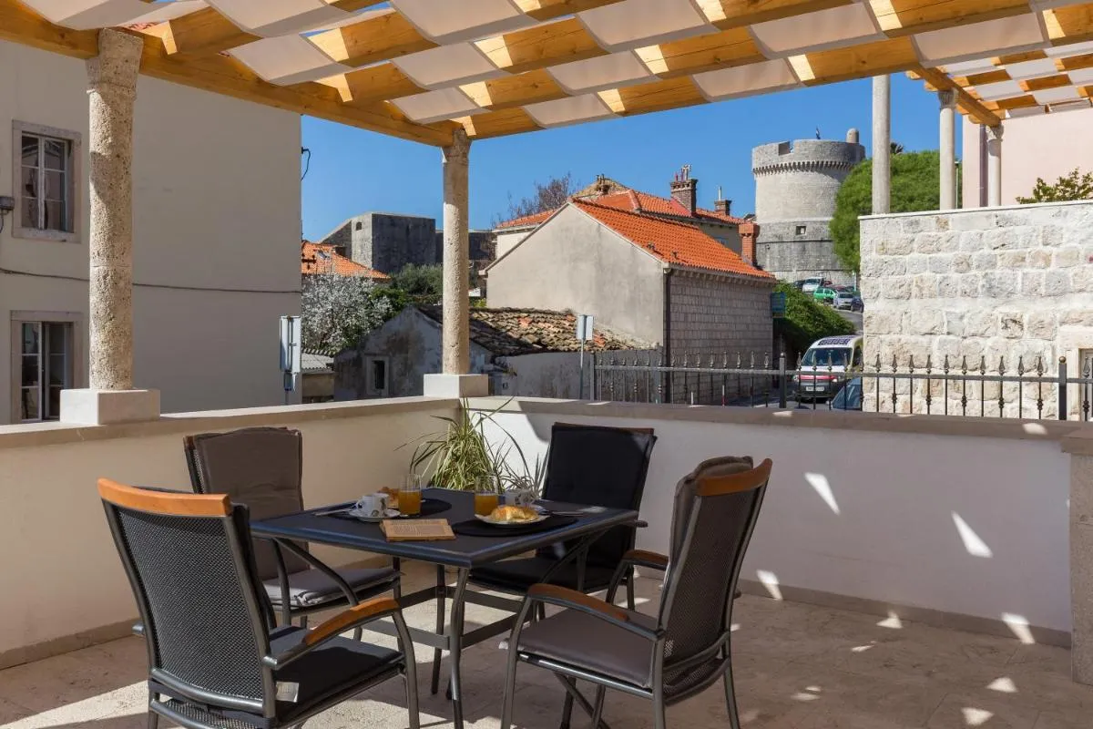 Image 2 of Apartment Toma