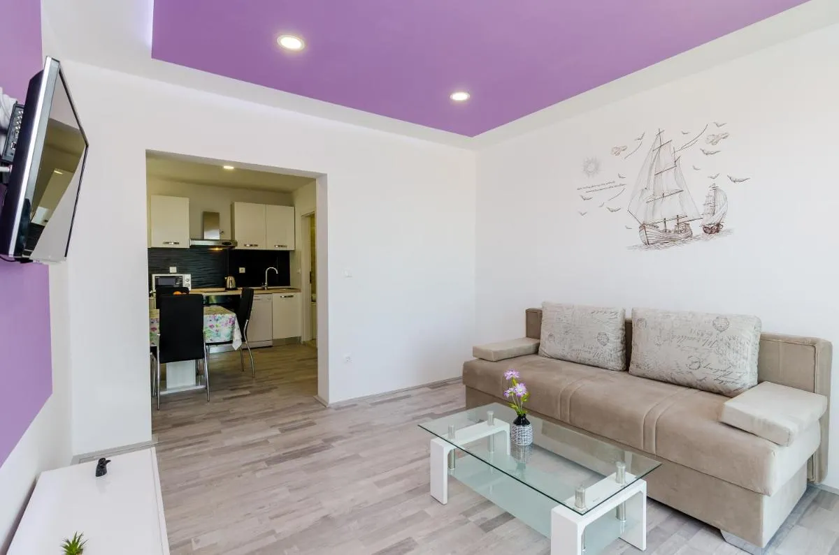 Image 3 of Apartments A&M