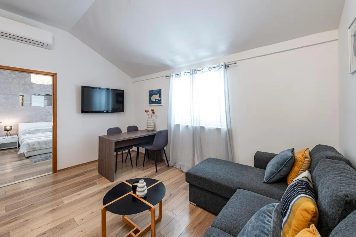 Image 4 of Apartments Estrella