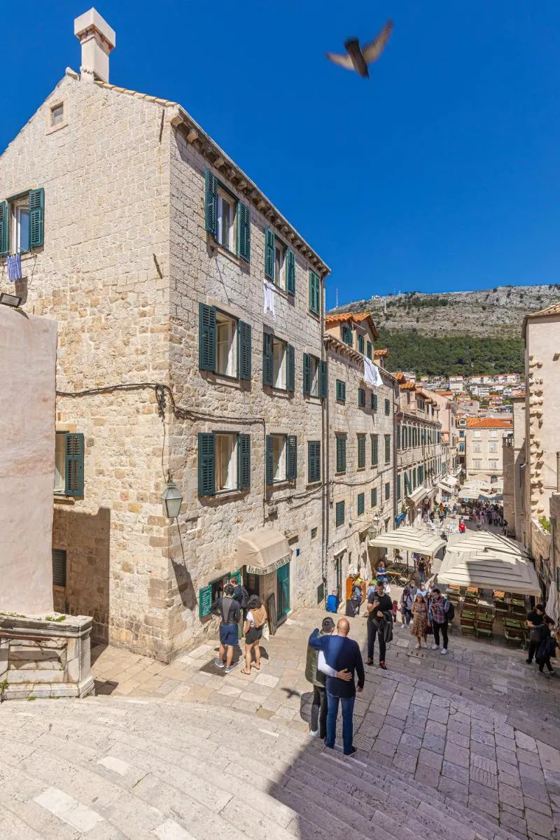 Image 5 of Apartments Game