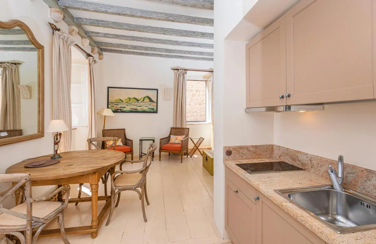 Image 1 of Apartments Game