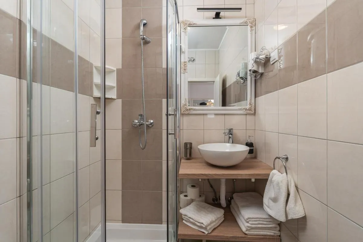 Image 2 of Apartments Lile