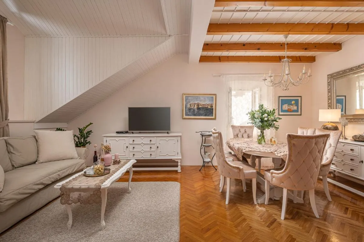 Image 4 of Apartments Perla