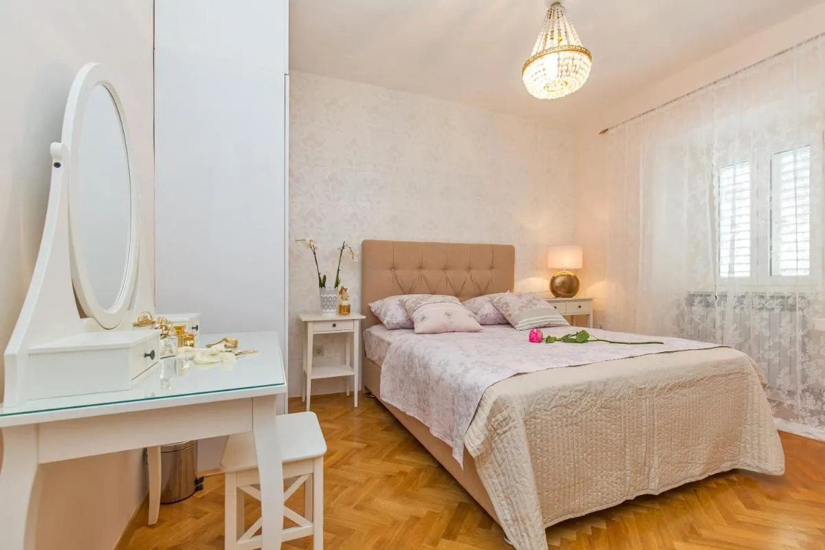 Image 1 of Apartments Perla