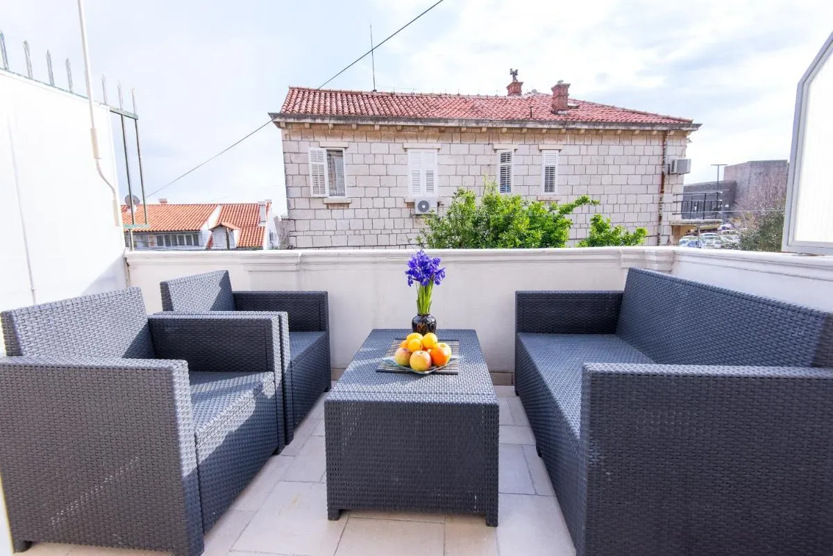 Image 5 of Apartments Sara & Nora