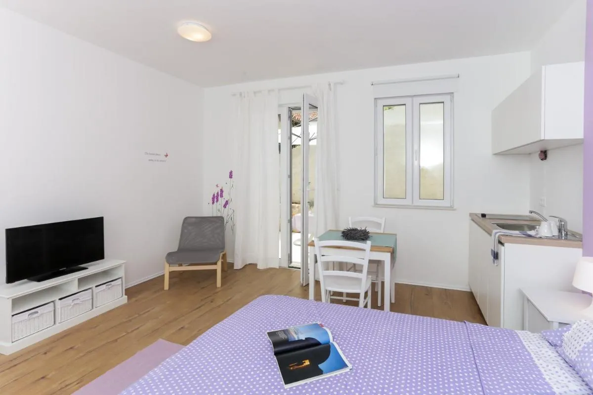 Image 6 of Apartments Villa Karmen