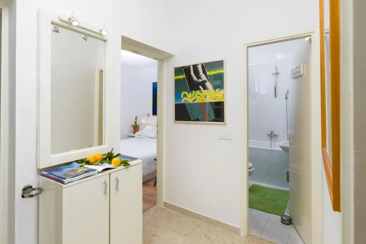 Image 2 of Art Apartment “MareSol”