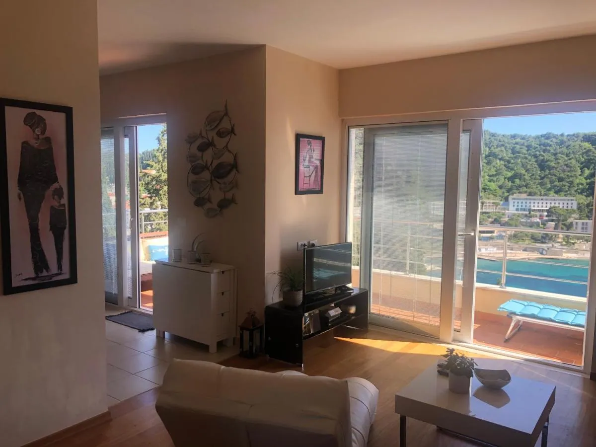 Image 2 of BLUE DREAM – Stylish Apt with stunning sea view