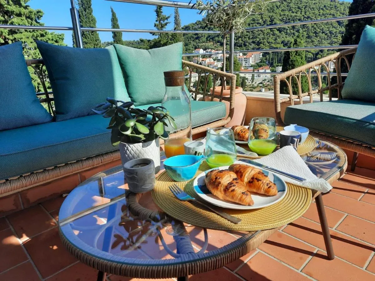 Image 3 of BLUE DREAM – Stylish Apt with stunning sea view