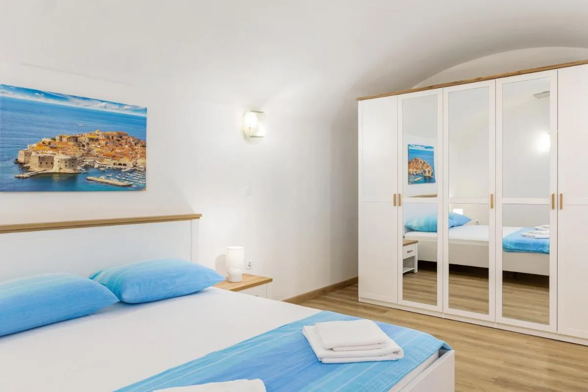 Image 2 of Beach Apartment Francesko near Old Town