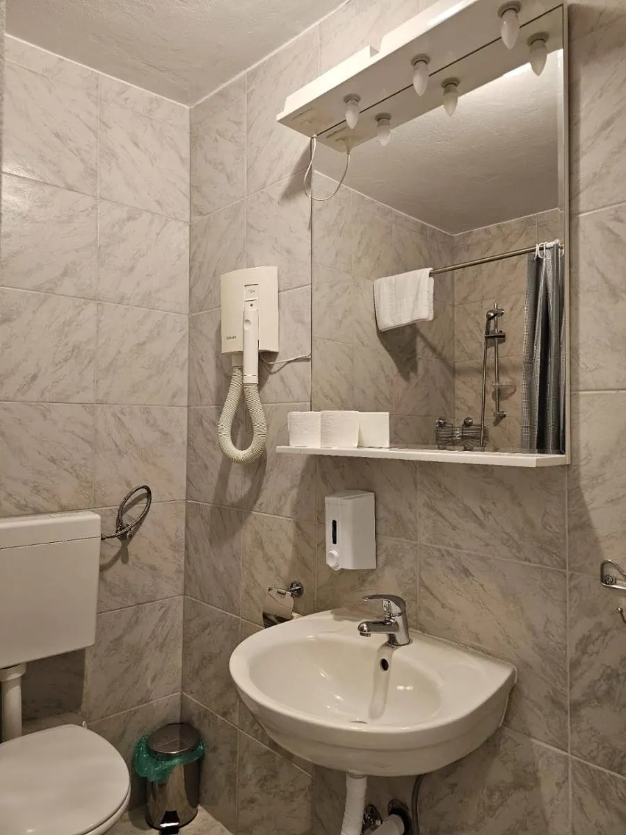 Image 3 of Bogdanović Home