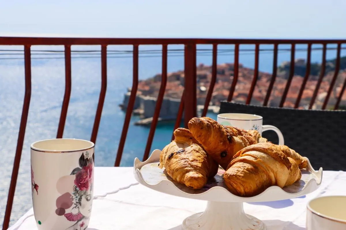 Image 1 of Botarius Apartment