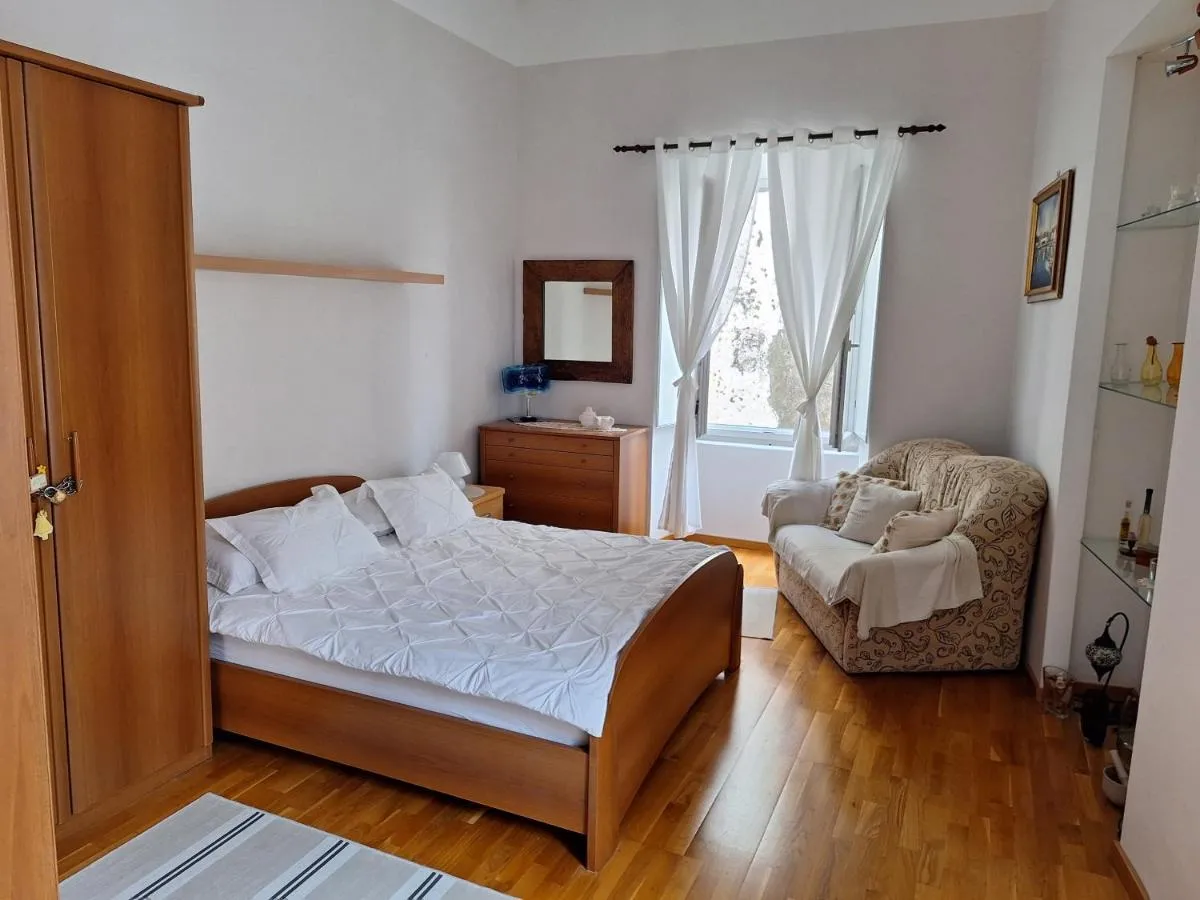 Image 1 of Dolce Vita Old Town Studio