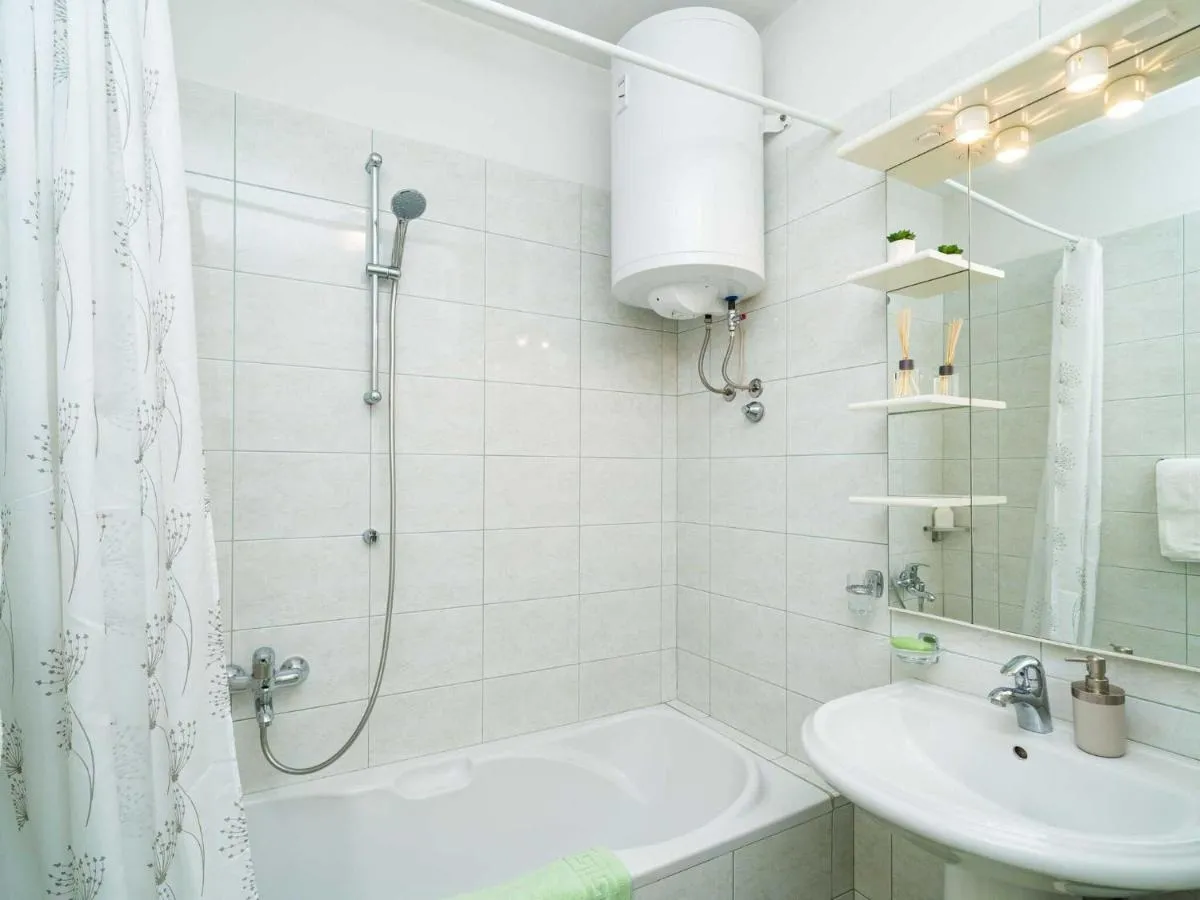 Image 2 of Down Town Apartments – One Bedroom Apartment with Balcony