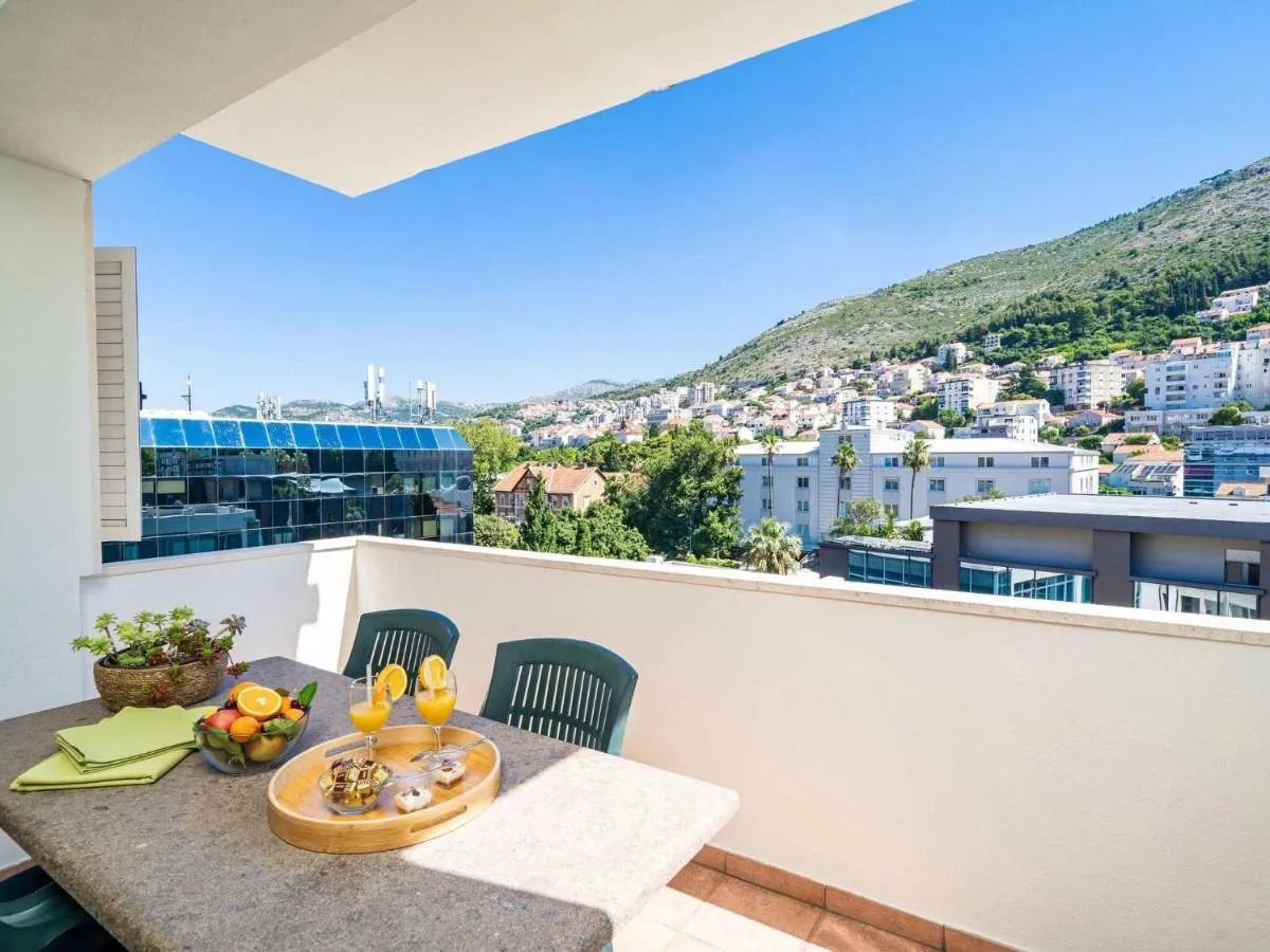 Image 5 of Down Town Apartments – One Bedroom Apartment with Balcony