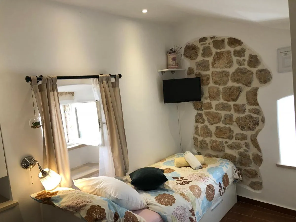 Image 1 of Elegant Apartment Leila