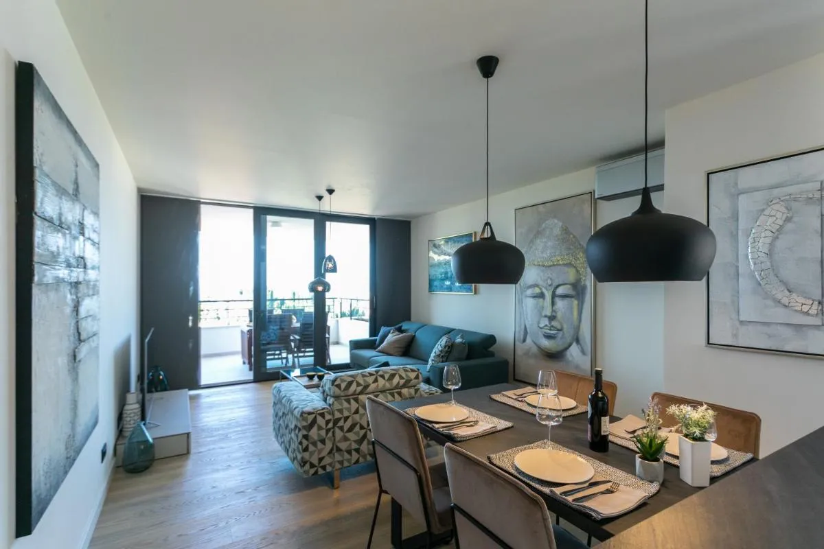 Image 3 of Eni Luxury Residence