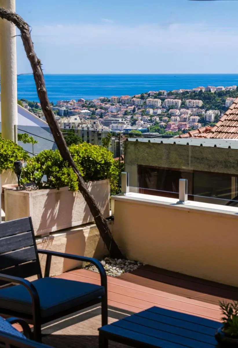 Image 3 of Hillside Apartments