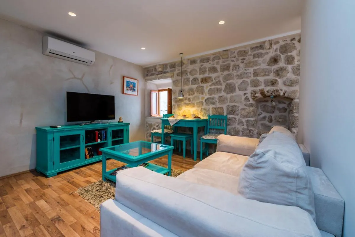 Image 4 of Historical Old town apartments