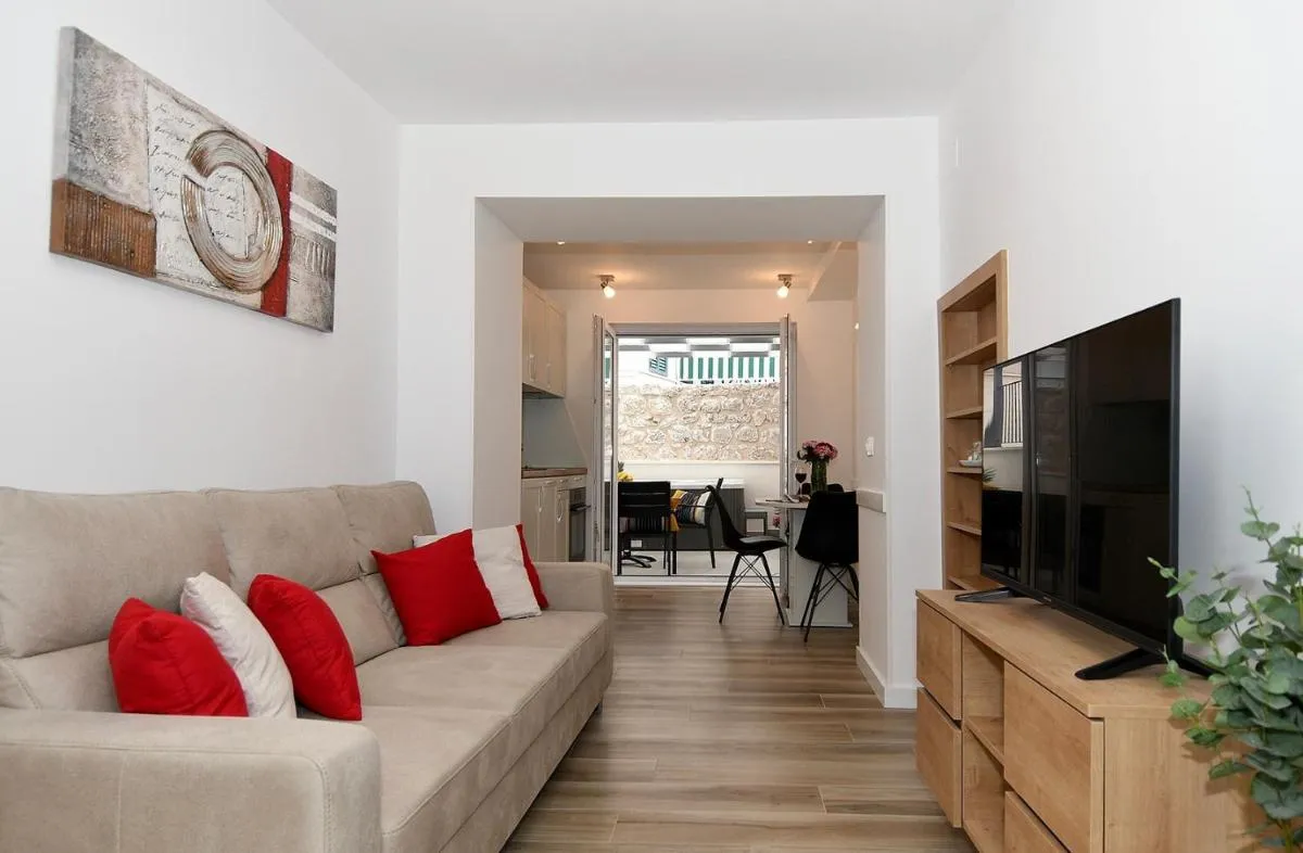 Image 4 of Jacuzzi Apartment Minnie