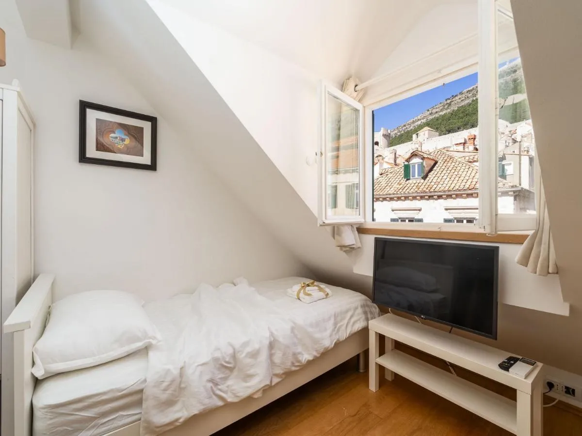 Image 1 of Lumin Guest House