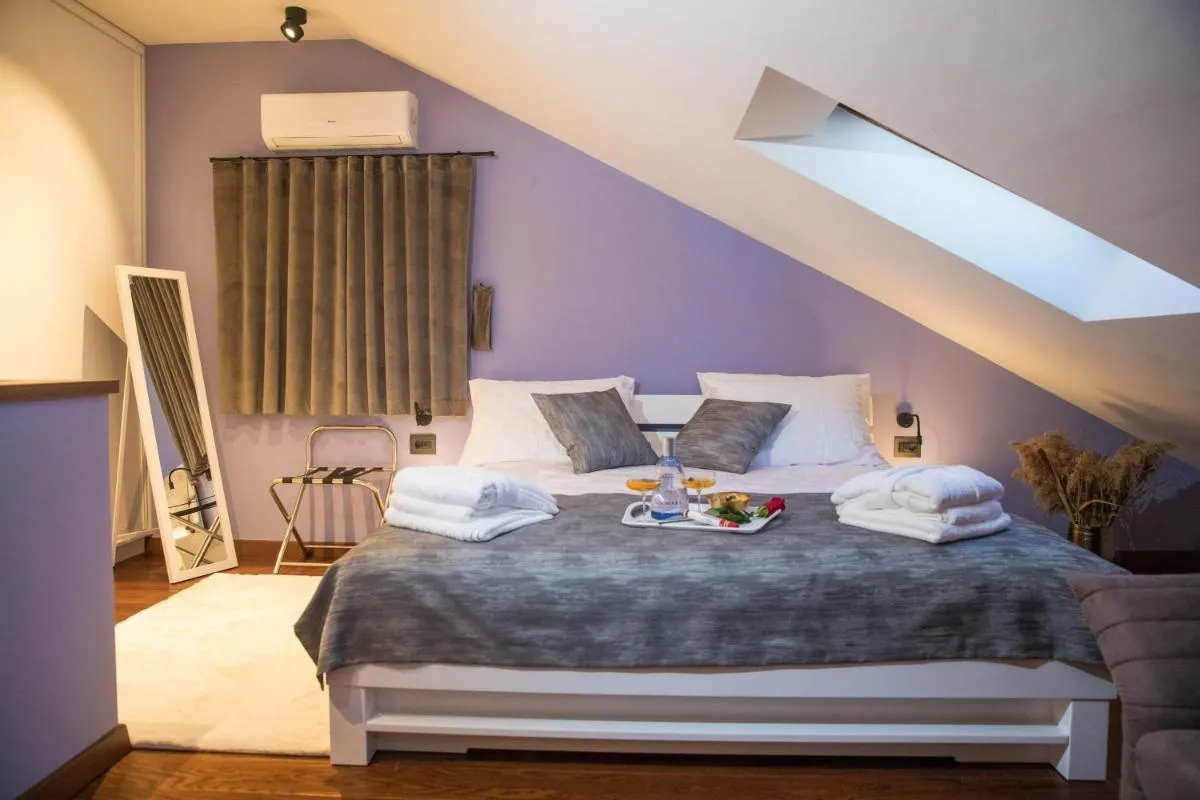 Image 6 of Luxury Apartment Edi